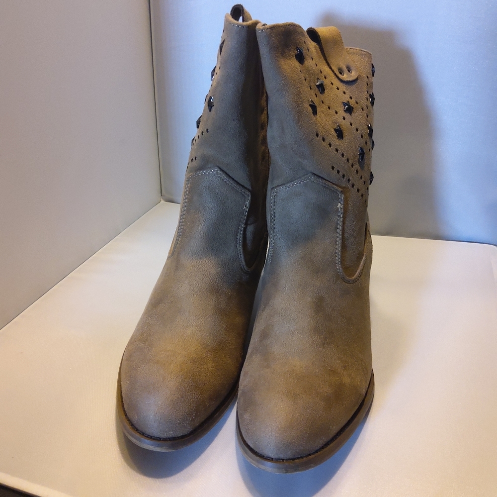 Cowgirl brown/taupe ankle boots with black… - Picture 6 of 9